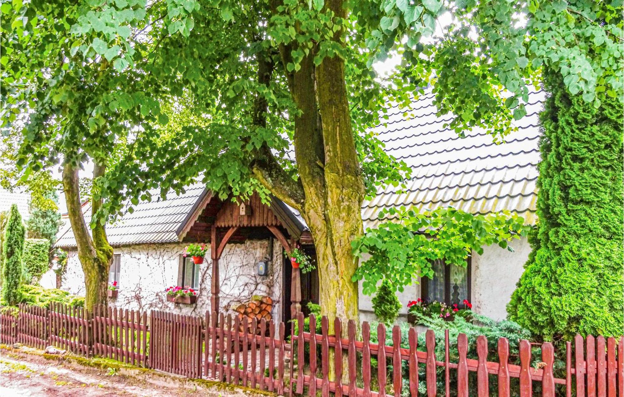 Awesome home in Pleszew with 2 Bedrooms&WiFi Zawidowice Zewnętrze zdjęcie